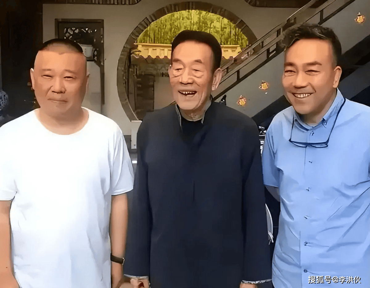 相声圈高级互怼，郭德纲用段子回应杨议等人炮轰，解气又不失礼貌